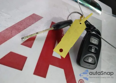 2020 Hyundai Elantra Sel z USA, uszkodzony, nr VIN 5NPD84LF3LH587934